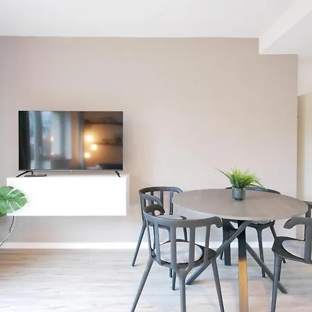 75 M2, Zentral, Kueche, Balkon, Parkplatz Appartement Osnabrück Buitenkant foto