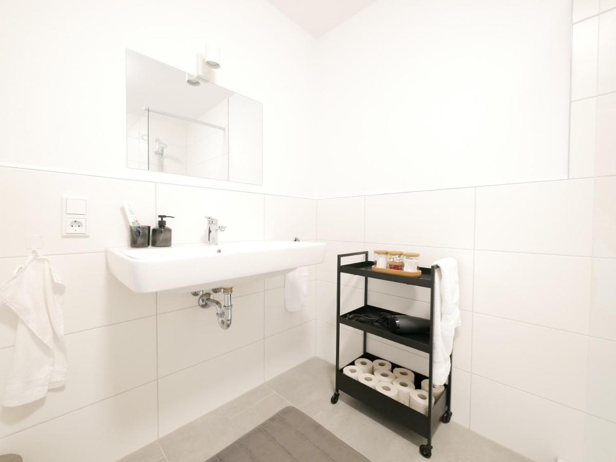 Apartment 75 M2, Zentral, Kueche, Balkon, Parkplatz Osnabrück